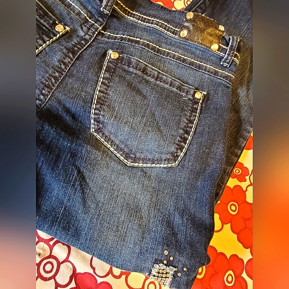 {Style & Co} Dark Wash Jeans☆Distressed☆Embellished☆ Size 10 - Picture 3 of 13